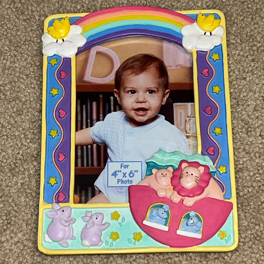 Colorful Noah’s Ark Animal-Themed Kids Photo Frame. Holds 4x6 photo